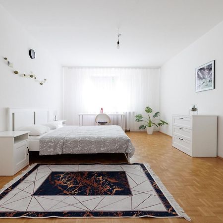 Cozy, Spacious And Charming 4 Bedrooms Apartament Вена Экстерьер фото