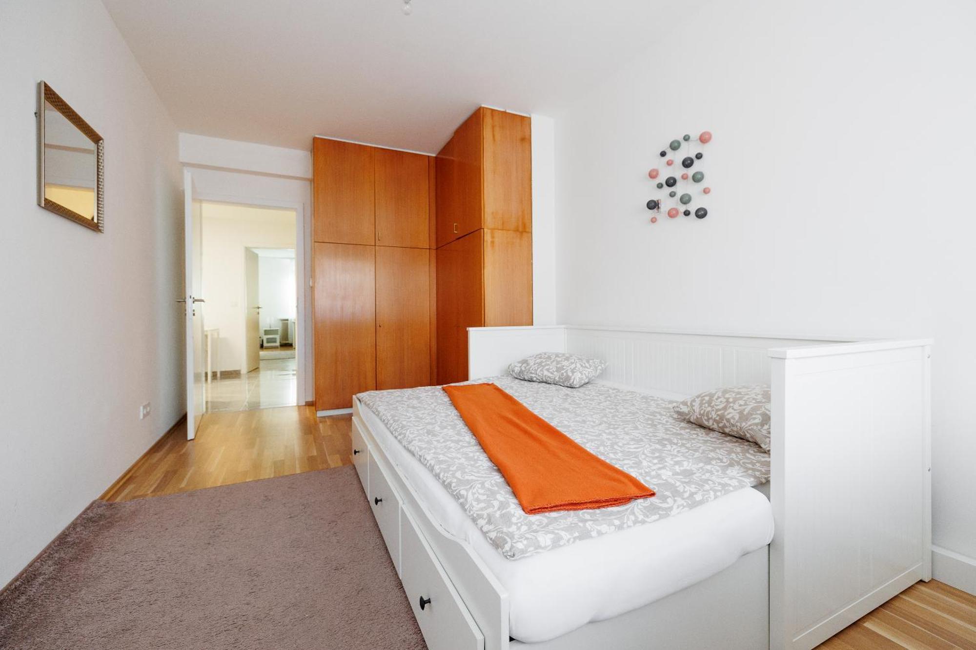 Cozy, Spacious And Charming 4 Bedrooms Apartament Вена Экстерьер фото