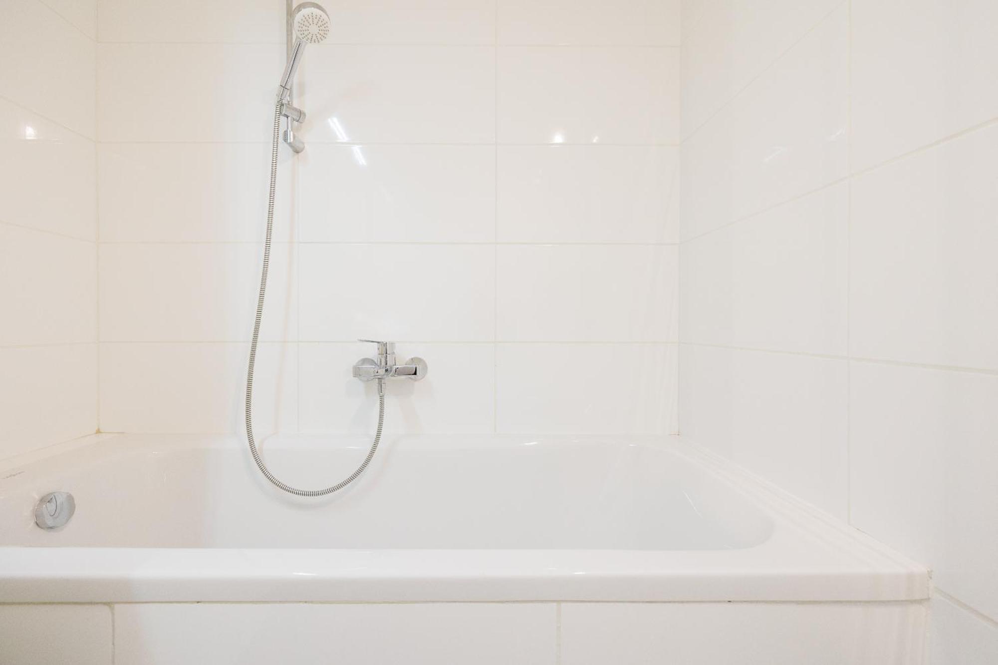 Cozy, Spacious And Charming 4 Bedrooms Apartament Вена Экстерьер фото