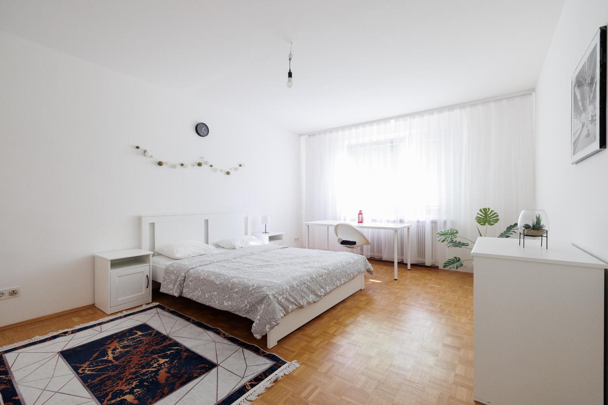 Cozy, Spacious And Charming 4 Bedrooms Apartament Вена Экстерьер фото
