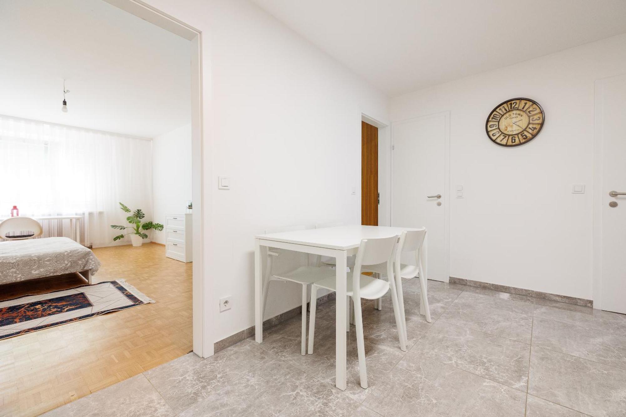 Cozy, Spacious And Charming 4 Bedrooms Apartament Вена Экстерьер фото